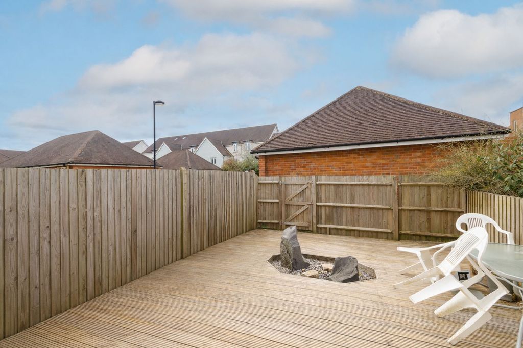 Additional image 14 of 5 bed terraced house for saleThe Moors, Redhill RH1