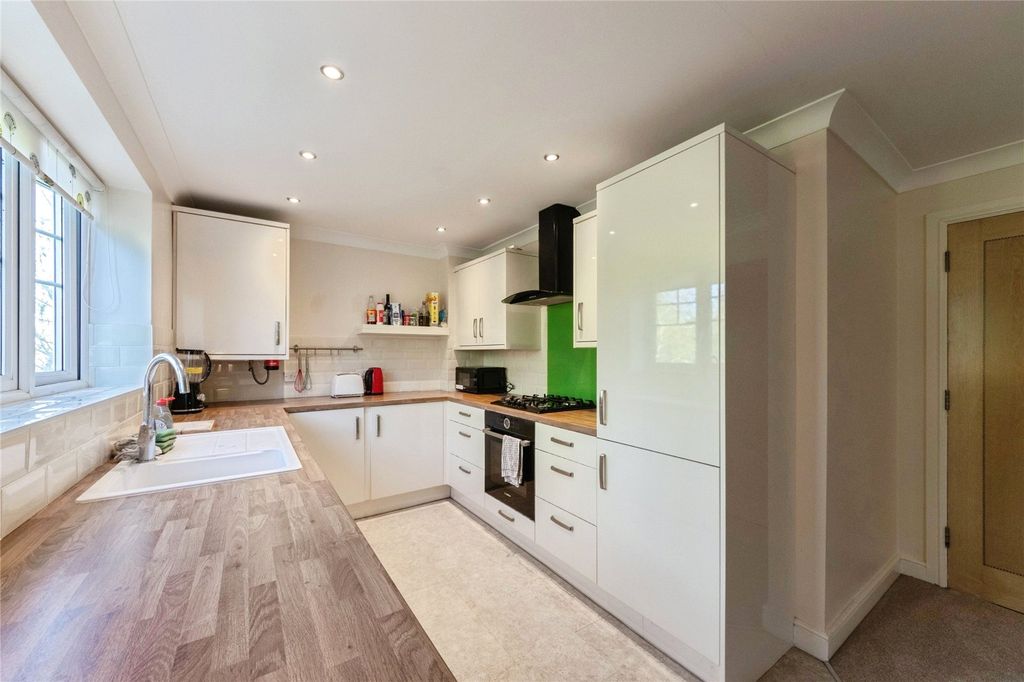 Additional image 15 of 2 bed flat for saleEvesham Road, Redditch, Worcestershire B97