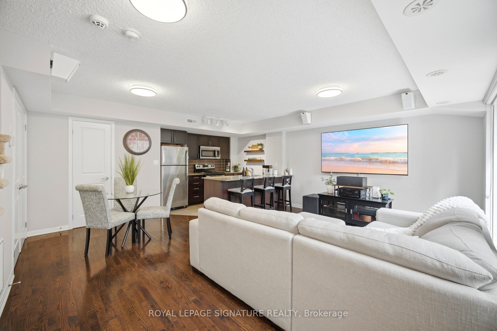 162-8 Foundry Avenue, Toronto, ON, M6H 0A5 photo 4