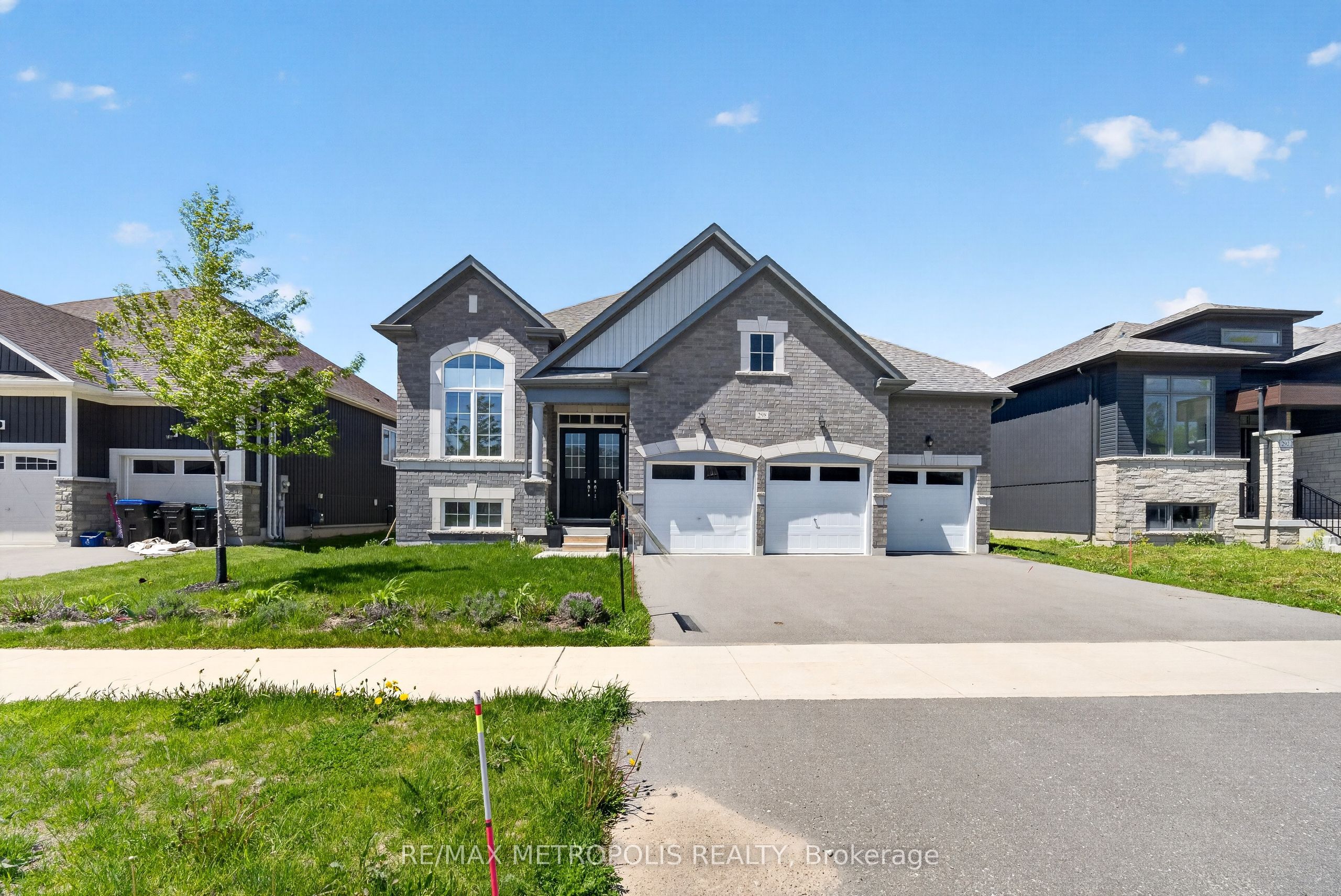 Additional image 2 of 298 Ramblewood Drive, Wasaga Beach, ON, L9Z 2B2