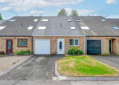 Mitten Avenue, Rednal B45