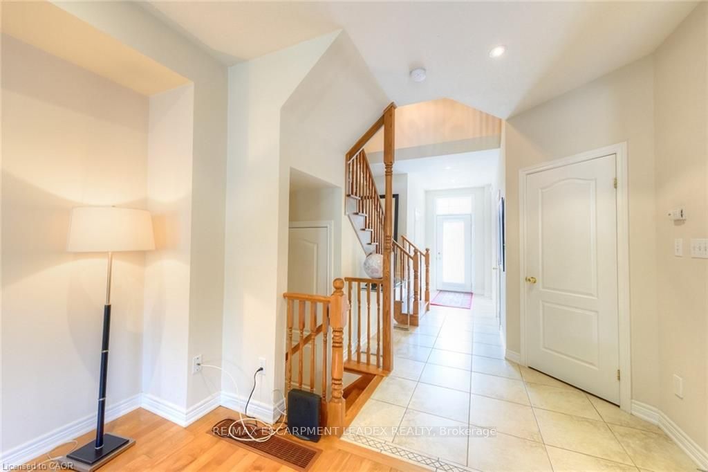 Additional image 6 of 582 Stonehenge Drive, Hamilton, ON, L9K 0B2