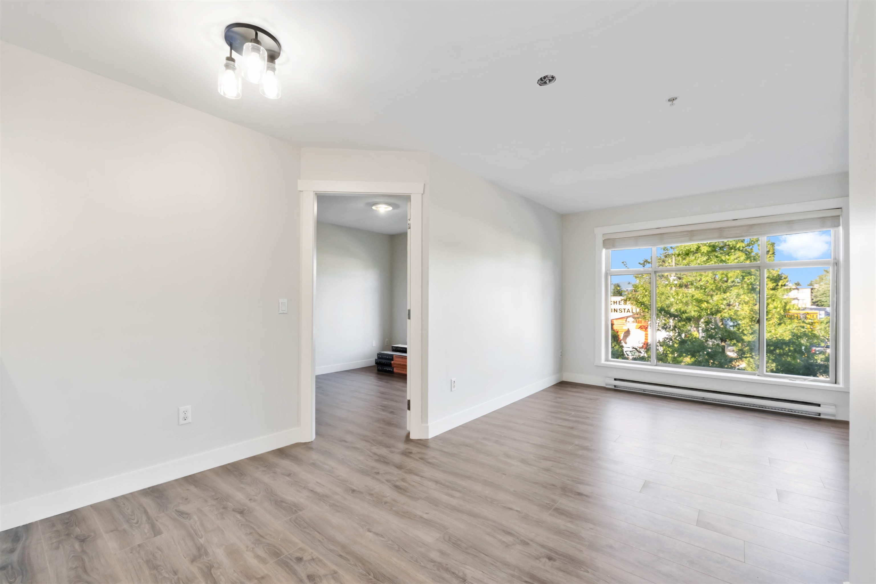 Additional image 4 of 215-13555 Gateway Drive, Surrey, BC, V3T 0B5