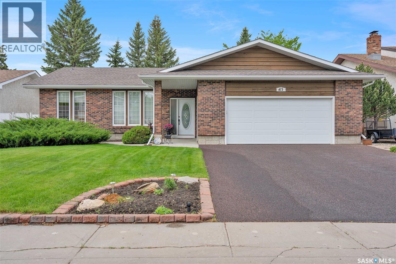 15 Dalhousie Way, Regina, SK, S4V0A1