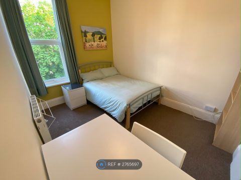 Kingsley Road, Plymouth PL4, Room to rent