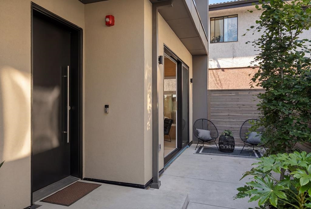 Additional image 3 of 366 23rd Avenue E, Vancouver, BC, V5V 1X5