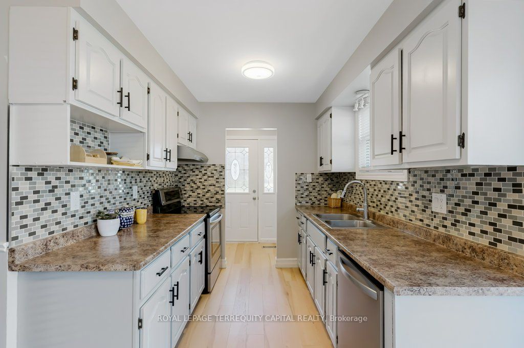 Additional image 5 of B-101 Northlake Place, Waterloo, ON, N2V 1B1