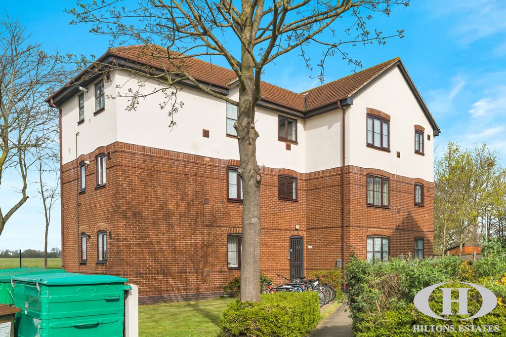 Studio for saleCaroline Place, Hayes UB3