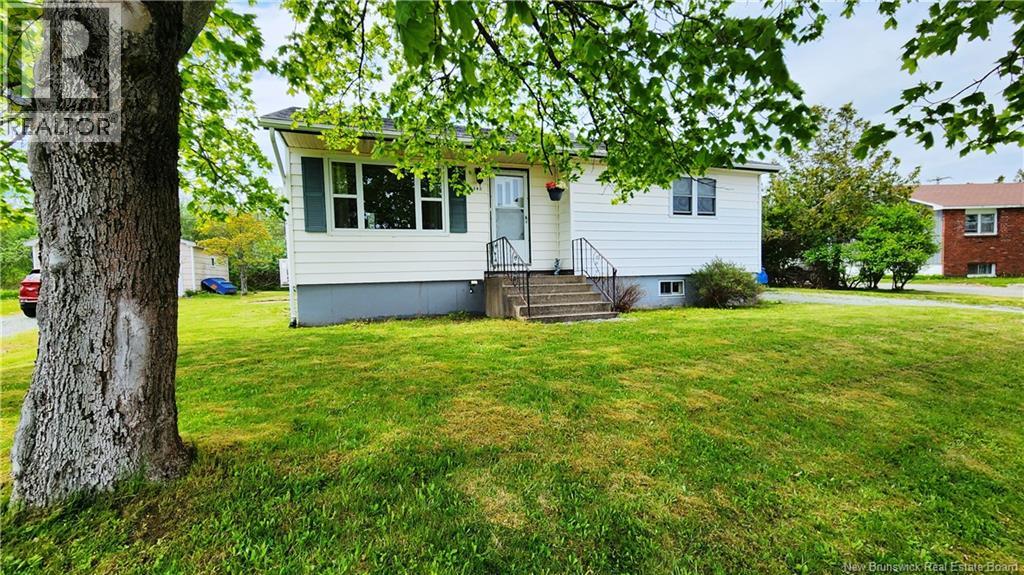 340 Beaconsfield Crescent, Saint John, NB, E2M2H8 photo 2