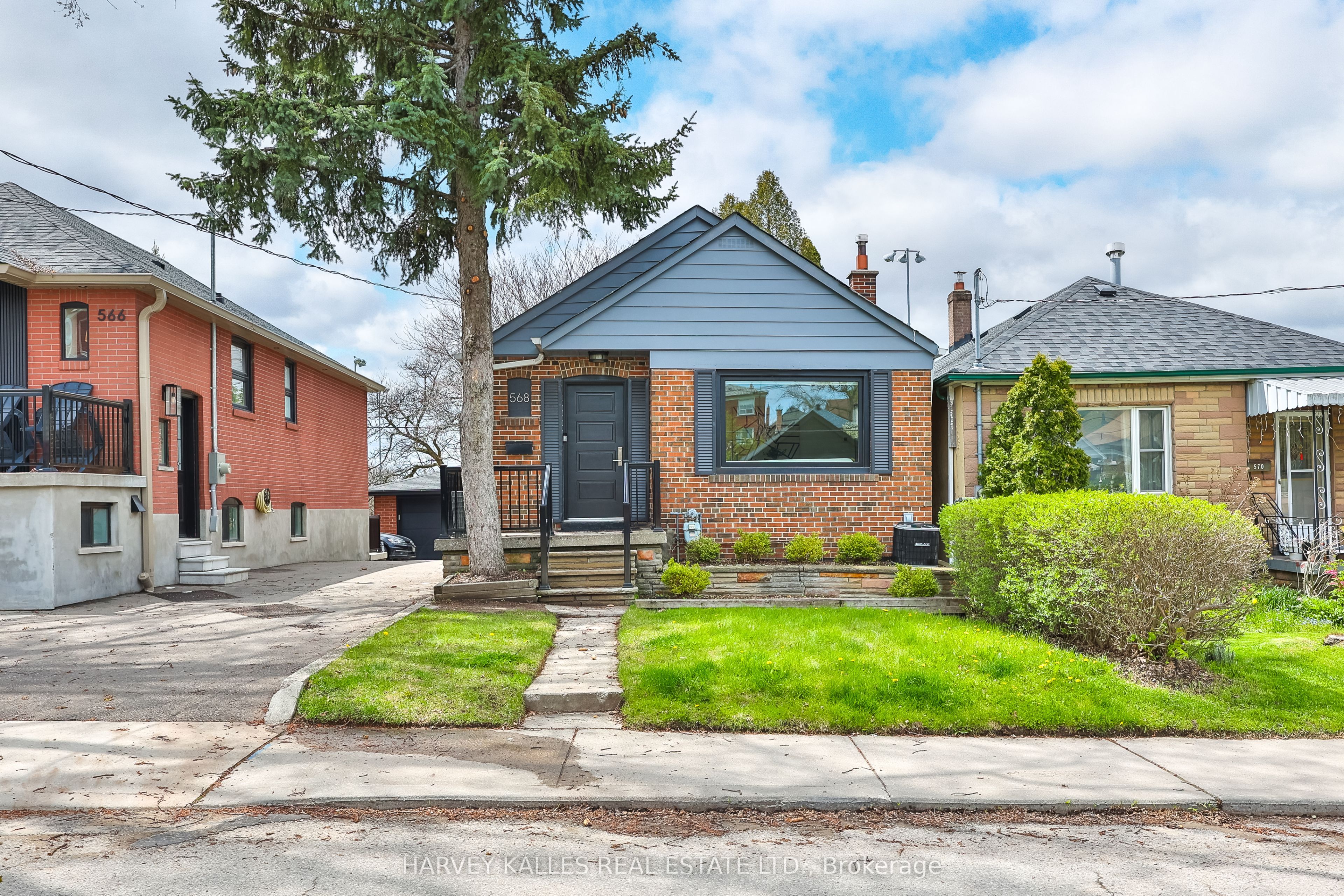 568 Northcliffe Boulevard, Toronto, ON, M6E 3L7