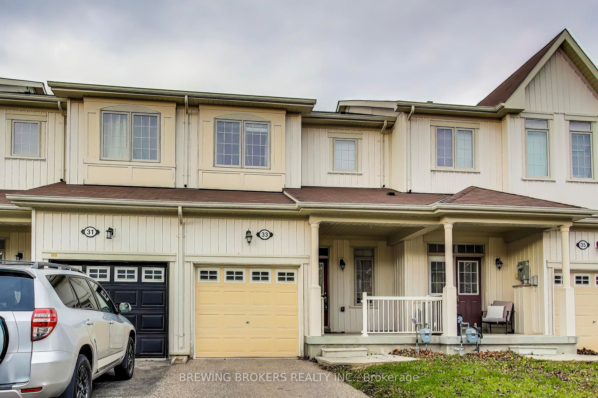 33 Pearcey Crescent, Barrie, ON, L4N 6R8 photo 2