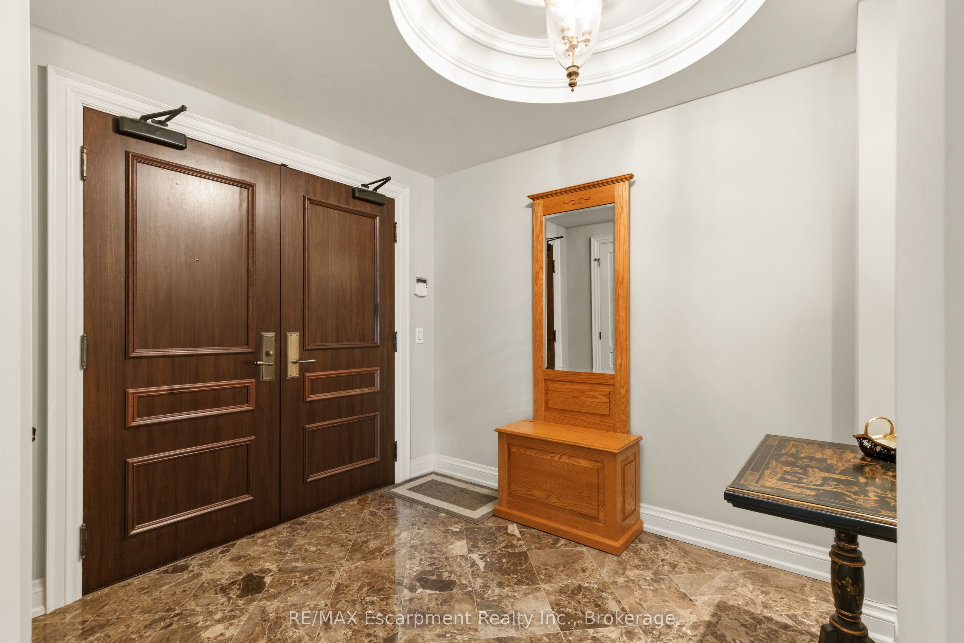 Additional image 5 of 806-111 Forsythe Street, Oakville, ON, L6K 3J9