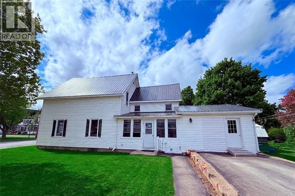 Additional image 7 of 128 Houlton Street, Woodstock, NB, E7M1Y9