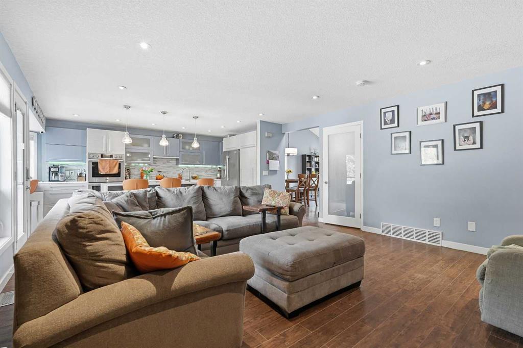 804 Downey Place, Okotoks, AB, T1S 1H6 photo 5