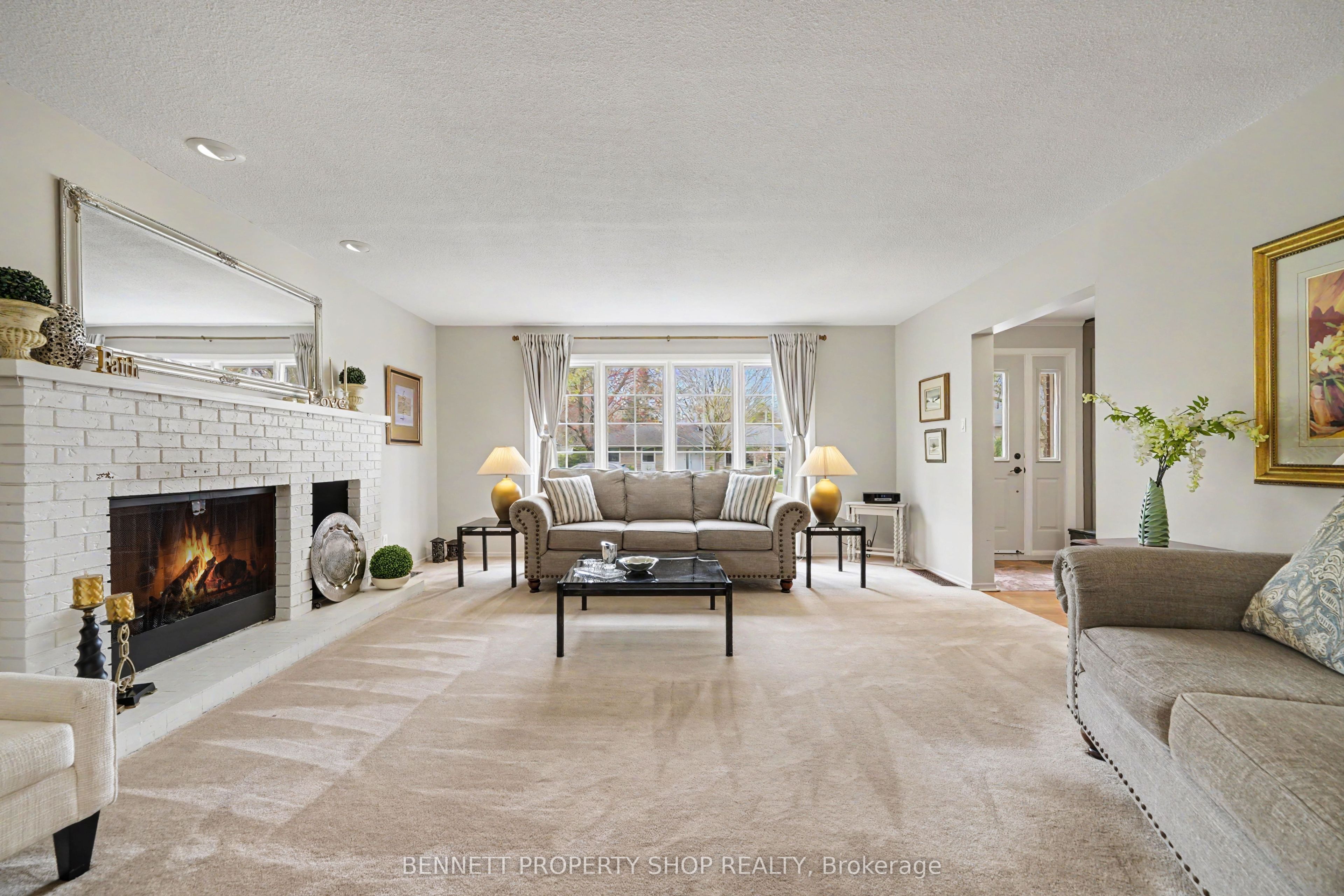 580 Blanchard Crescent, Ottawa, ON, K1V 7B8 photo 2