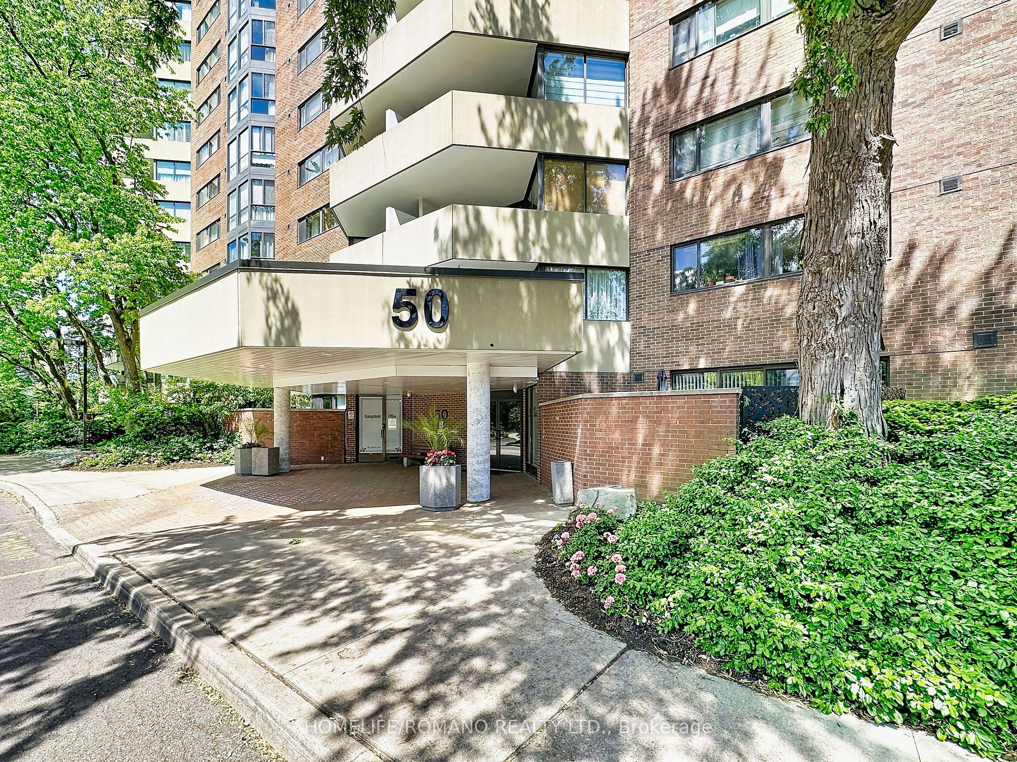 102-50 Baif Boulevard, Richmond Hill, ON, L4C 5L1