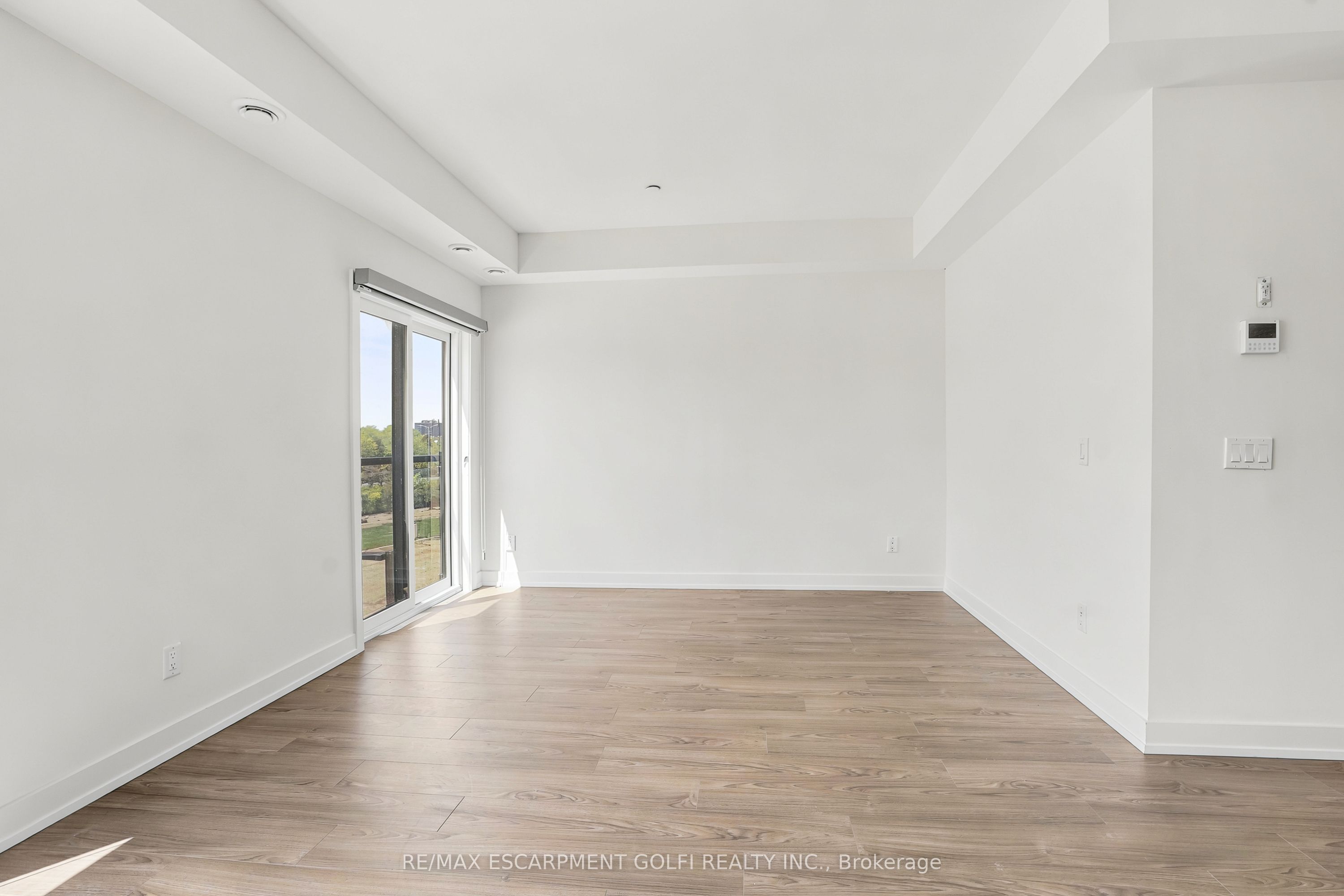 307B-16 Melbourne Avenue, St. Catharines, ON, L2P 0G5 photo 4