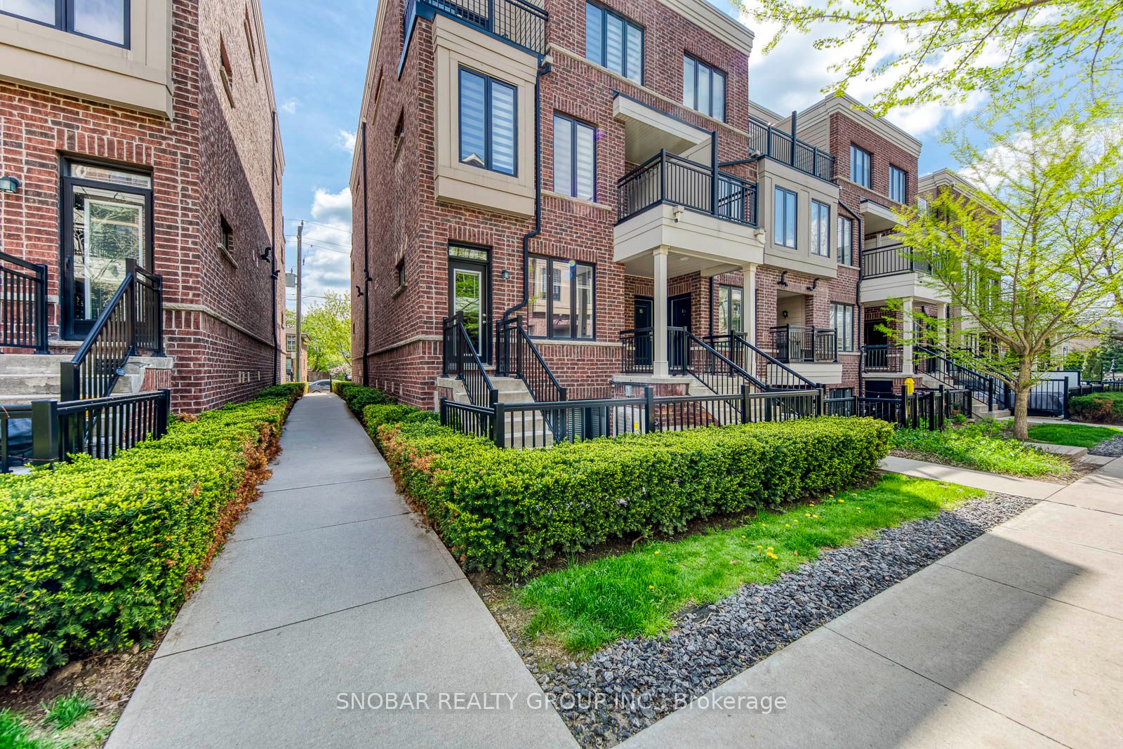 13-10 Carnation Avenue, Toronto, ON, M8V 0B8 photo 2
