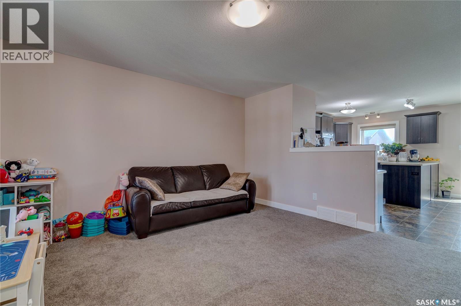 5425 Mcclelland Drive, Regina, SK, S4W0K8 photo 5