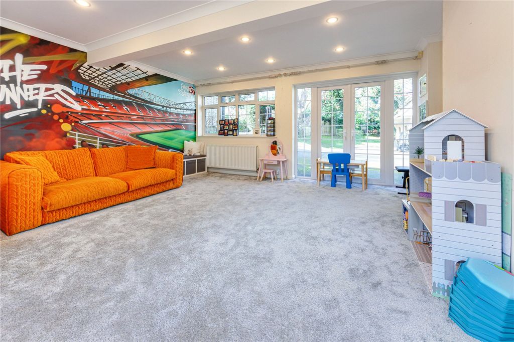 Additional image 6 of 5 bed detached house for saleLoom Lane, Radlett, Hertfordshire WD7