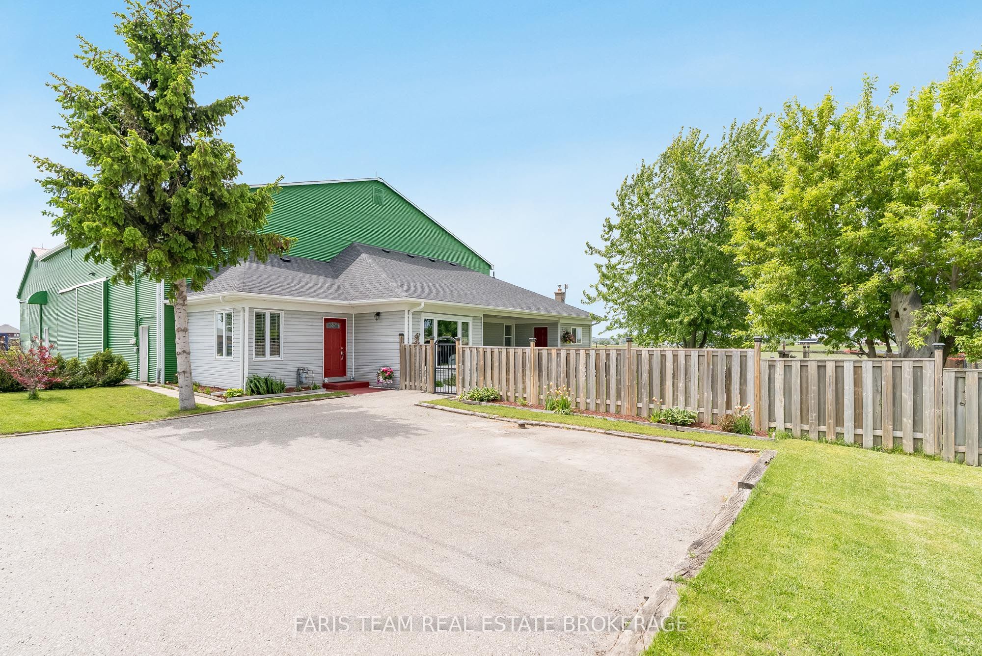 240 King Street, King, ON, L3Y 4V9