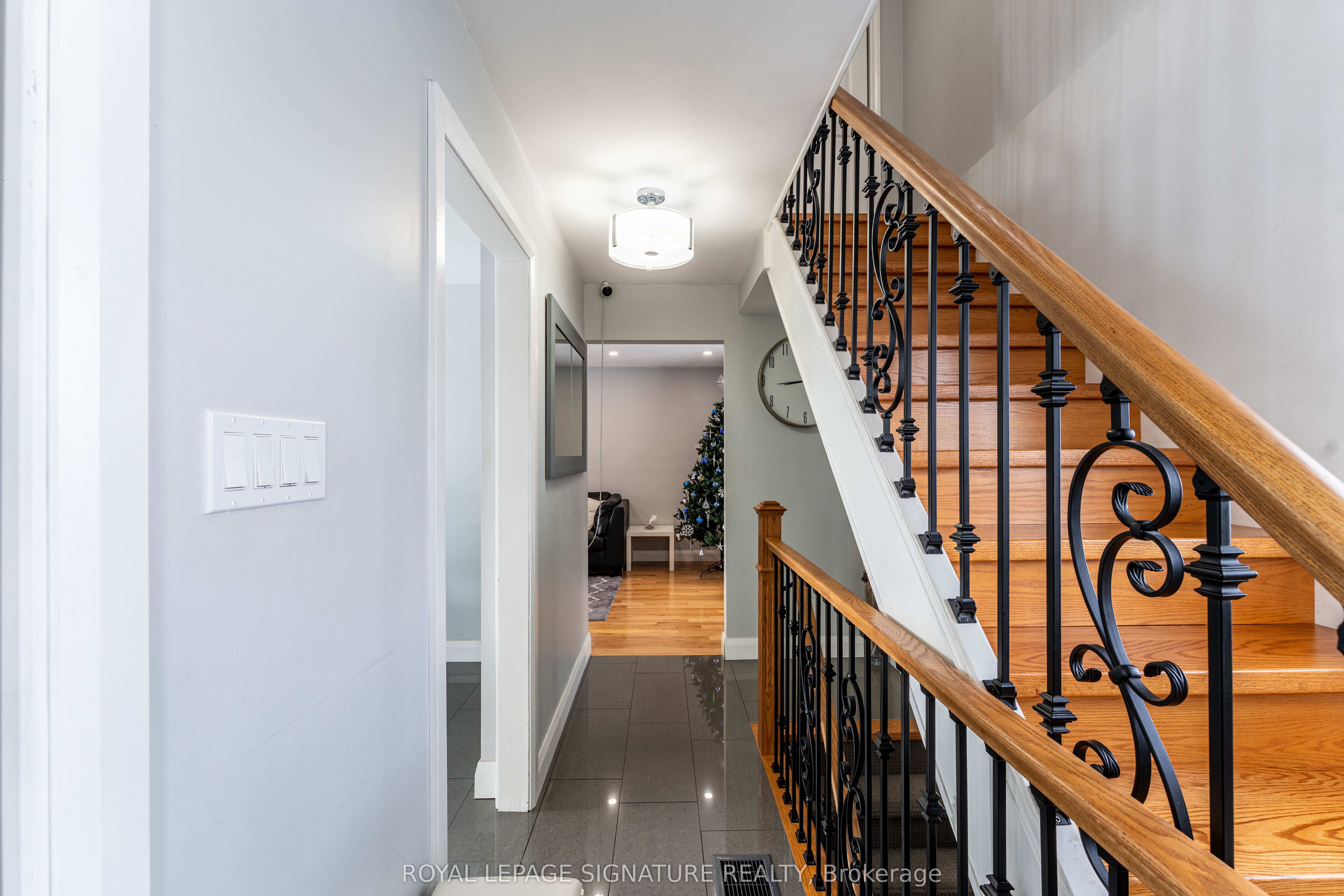 Additional image 5 of 25 Hun Crescent, Toronto, ON, M9V 4G3