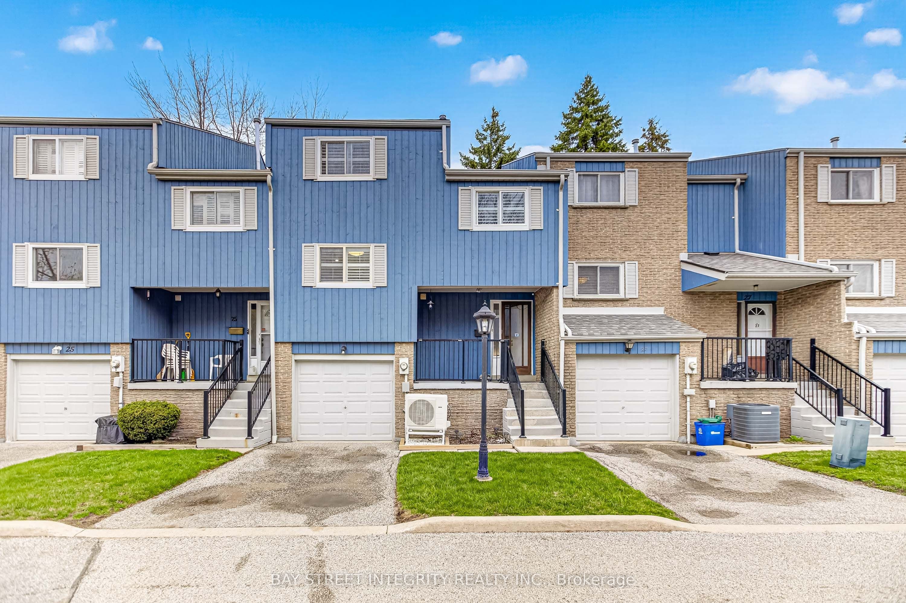 26-646 Village Parkway, Markham, ON, L3R 2S7