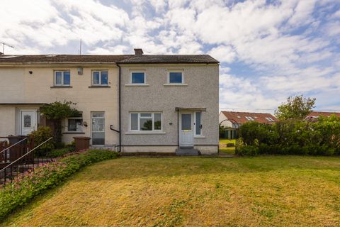 95 Oxgangs Farm Avenue, Edinburgh EH13