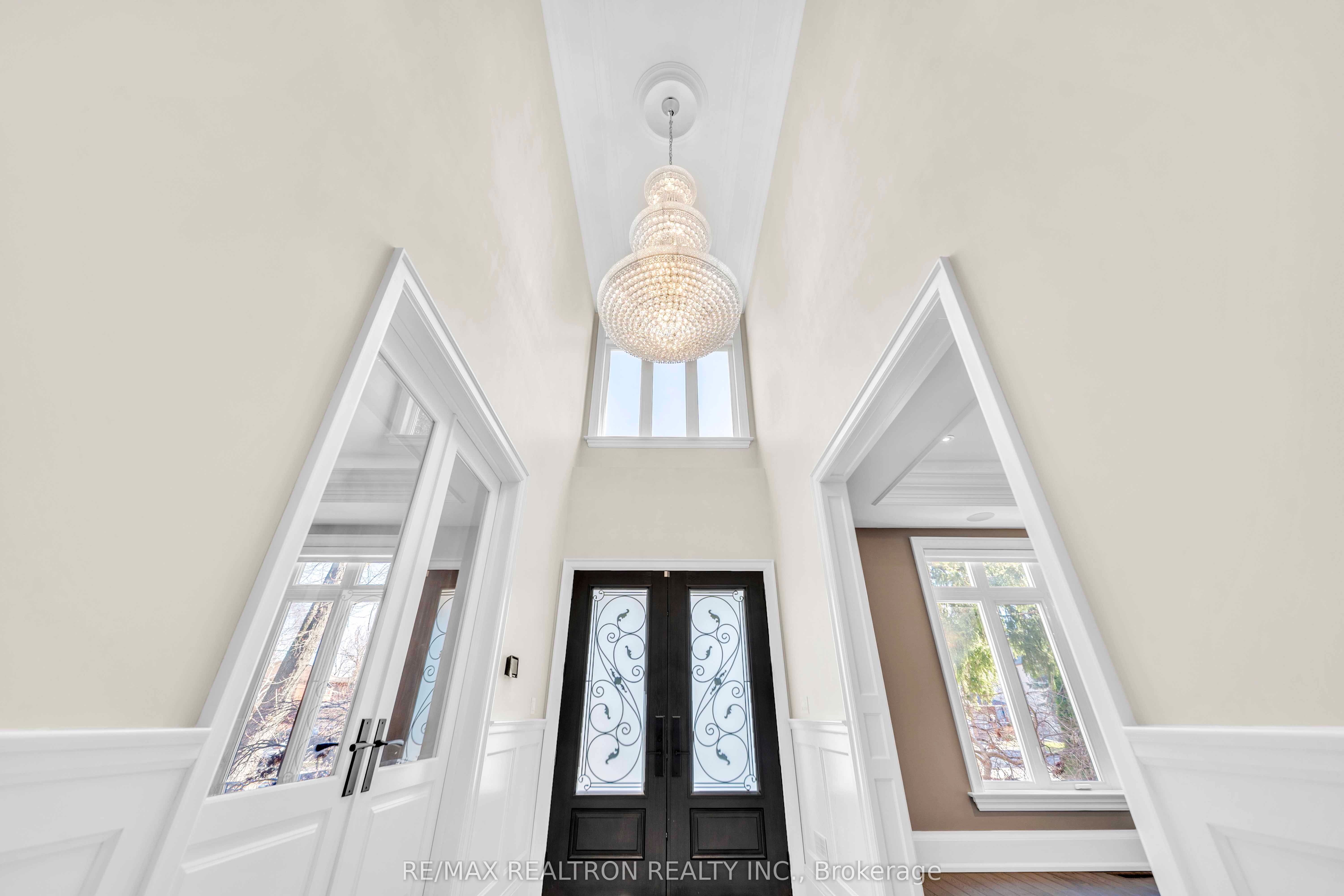 74 Yongehurst Road, Richmond Hill, ON, L4C 3T2 photo 4