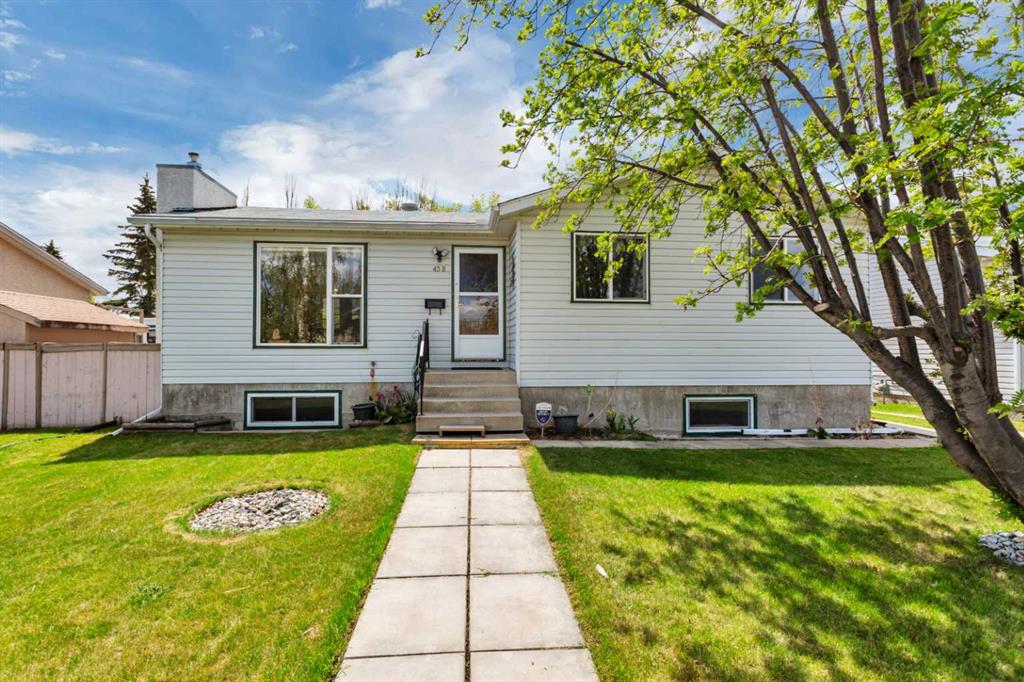 4318 45 Ave , Sylvan Lake, AB, T4S 1K8