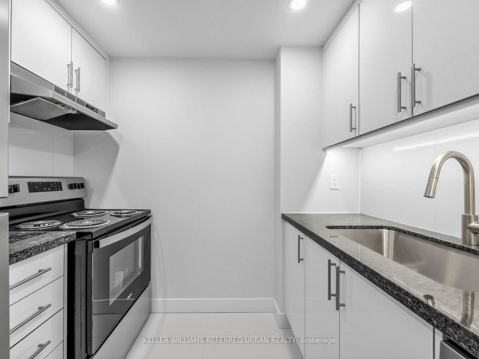 217-7 Bishop Avenue, Toronto, ON, M2M 4J4 photo 5