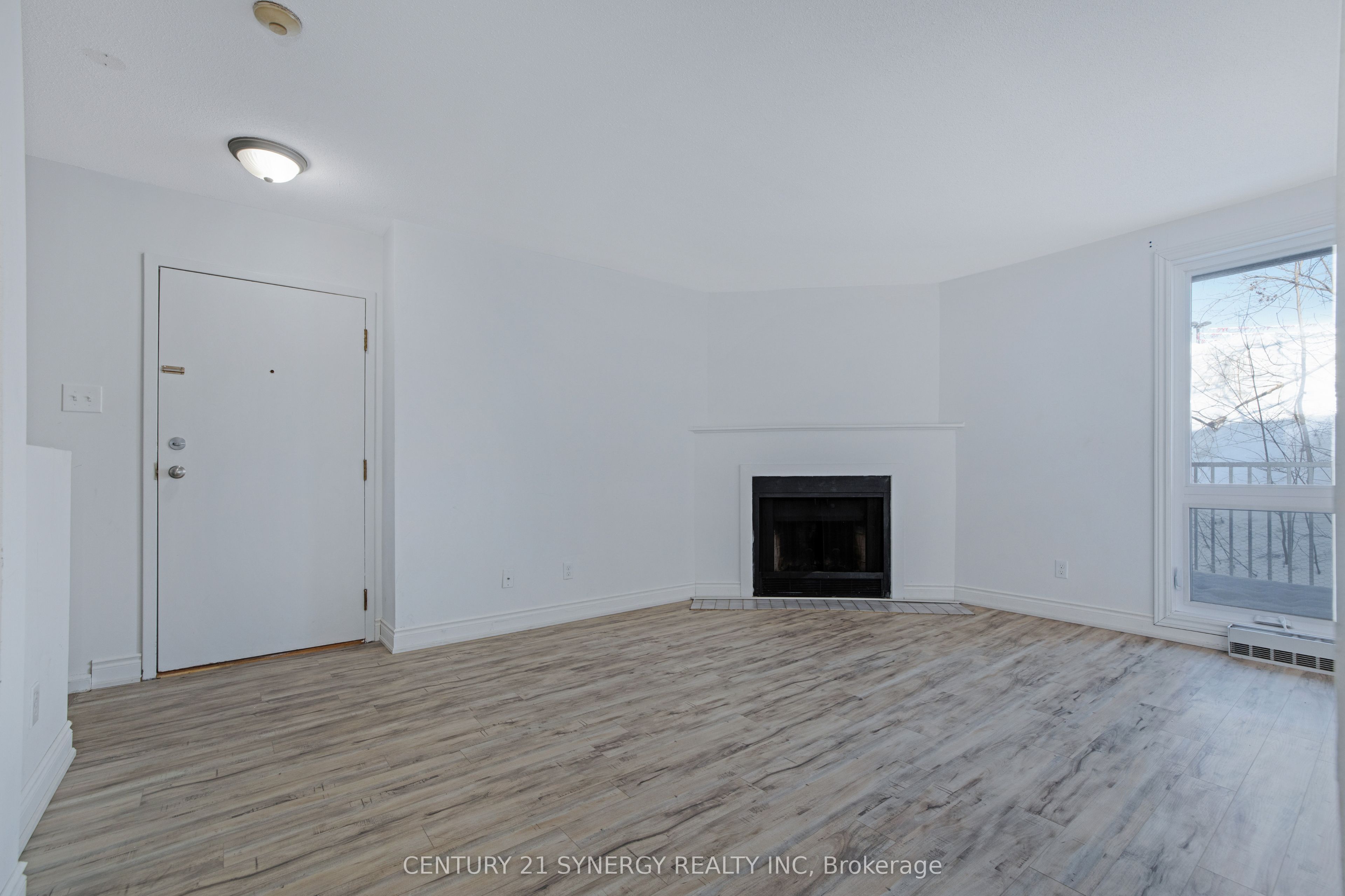 Additional image 4 of 403-1589 St Bernard Street, Ottawa, ON, K1T 3H7