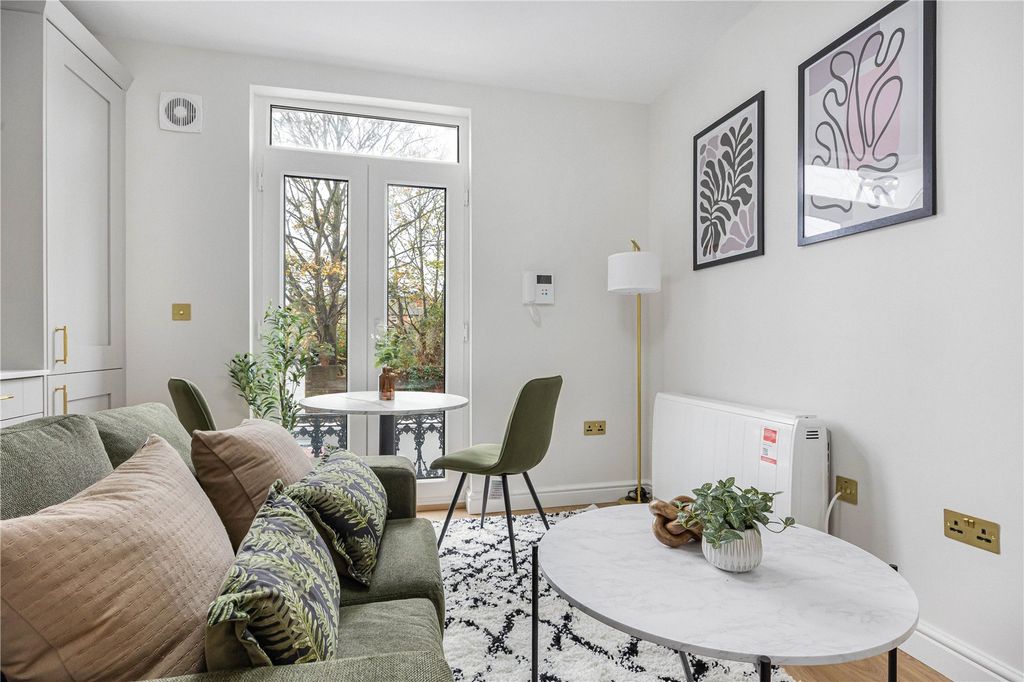 Additional image 14 of 4 bed terraced house for saleLorne Street, Reading RG1