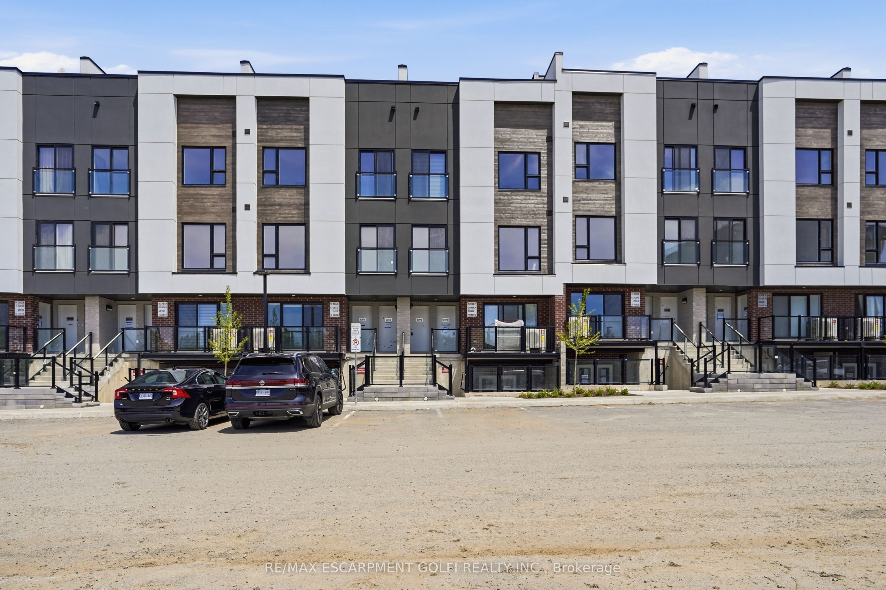 307B-16 Melbourne Avenue, St. Catharines, ON, L2P 0G5