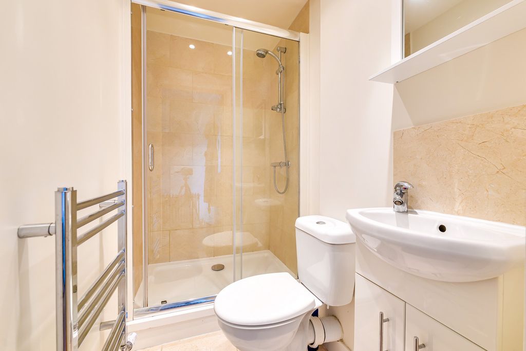 Additional image 15 of 4 bed detached bungalow for saleThe Chase, Rochford SS4