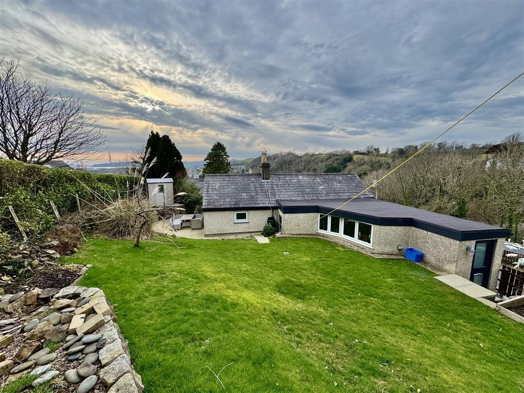 Additional image 2 of 4 bed detached house for saleCaernarfon Road, Pwllheli LL53