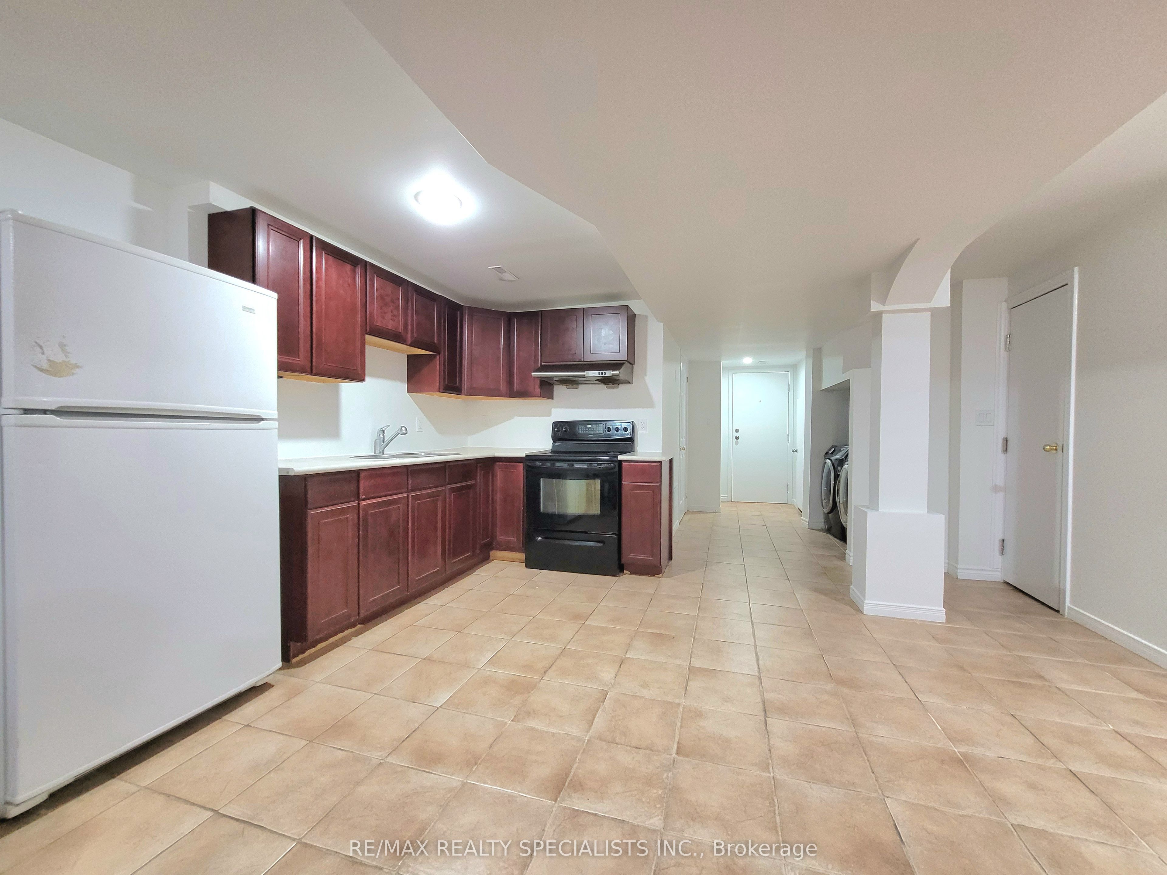 Additional image 5 of basement-24 Blazing Star Drive, Brampton, ON, L6R 3E7