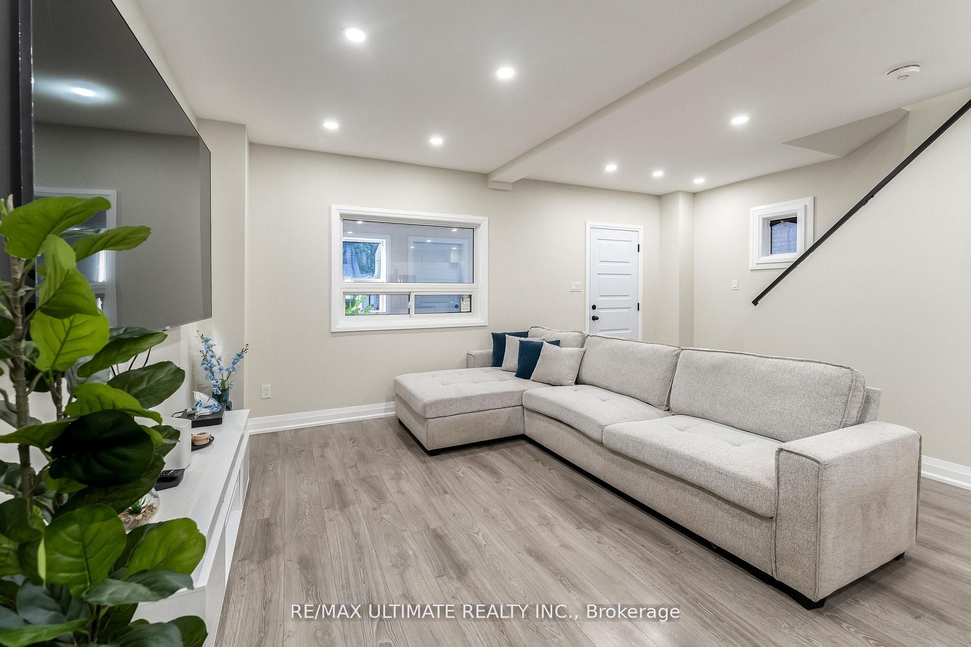 Additional image 5 of 47 Mahoney Avenue, Toronto, ON, M6M 2H5