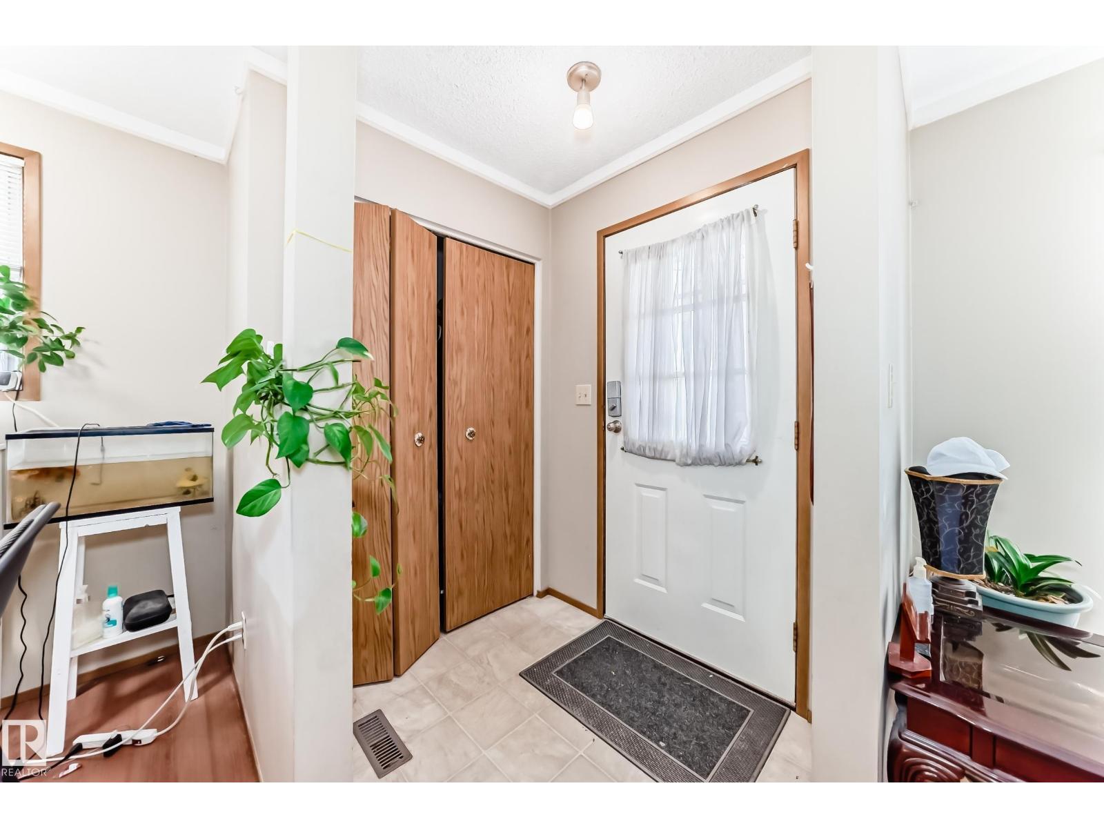 15611 83a Street NW, Edmonton, AB, T5Z2R6 photo 4