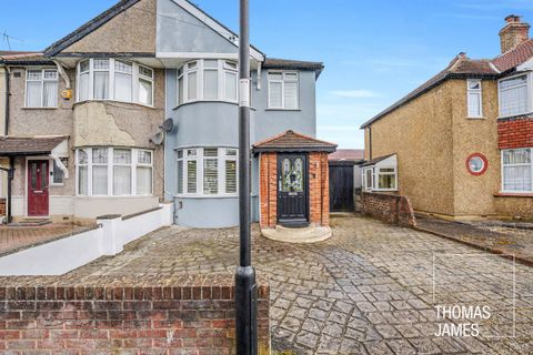 St Edmunds Road, London N9