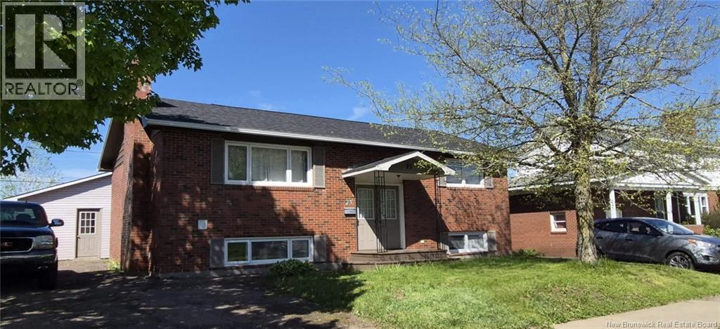 23 Anne Street, Moncton, NB, E1C4J4