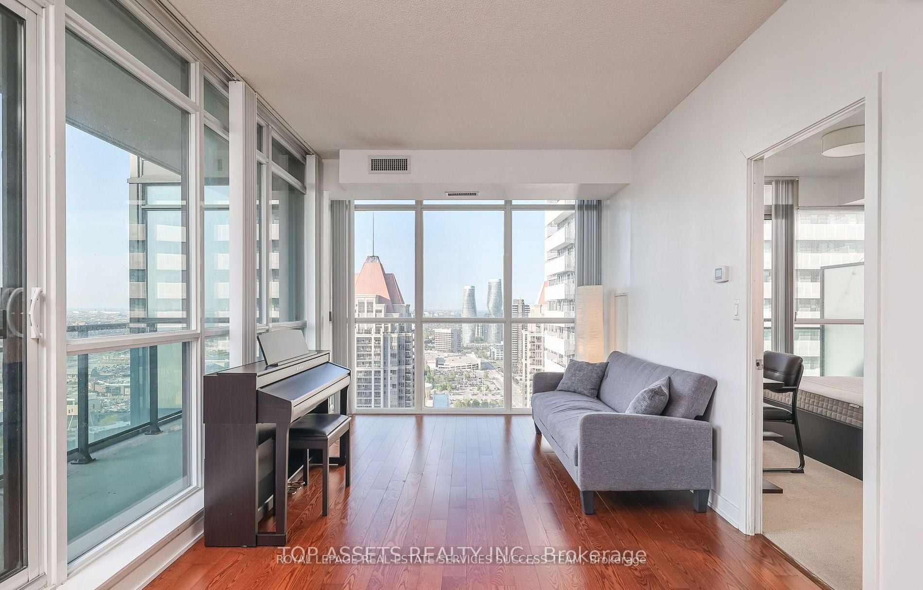 3009-4070 Confederation Parkway, Mississauga, ON, L5B 0E9 photo 4