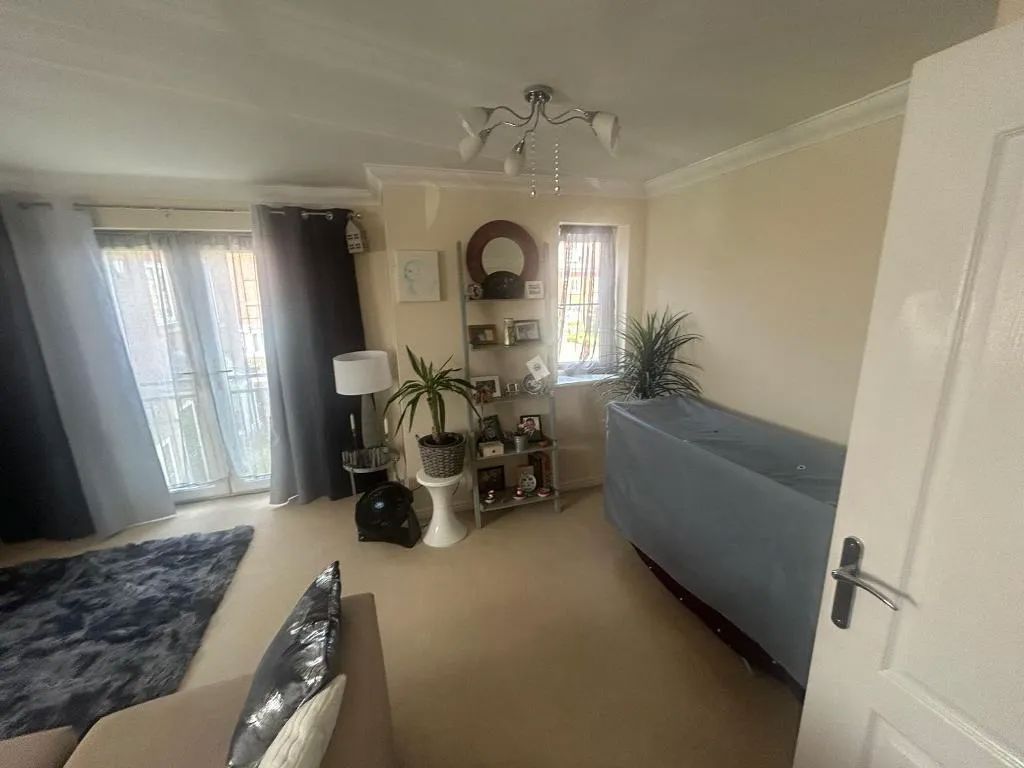 2 bed flat for saleMallard Crescent, Iwade, Sittingbourne ME9