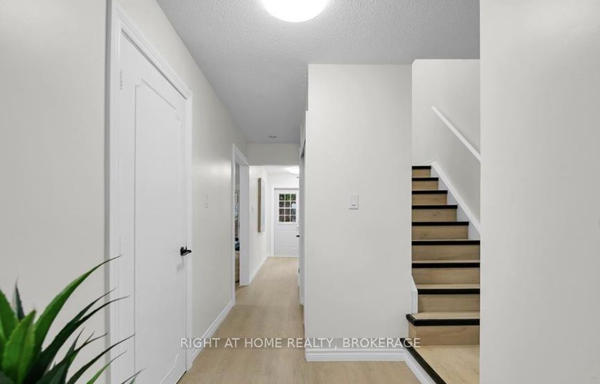 60 Charles Best Place, Kitchener, ON, N2M 5A3 photo 5