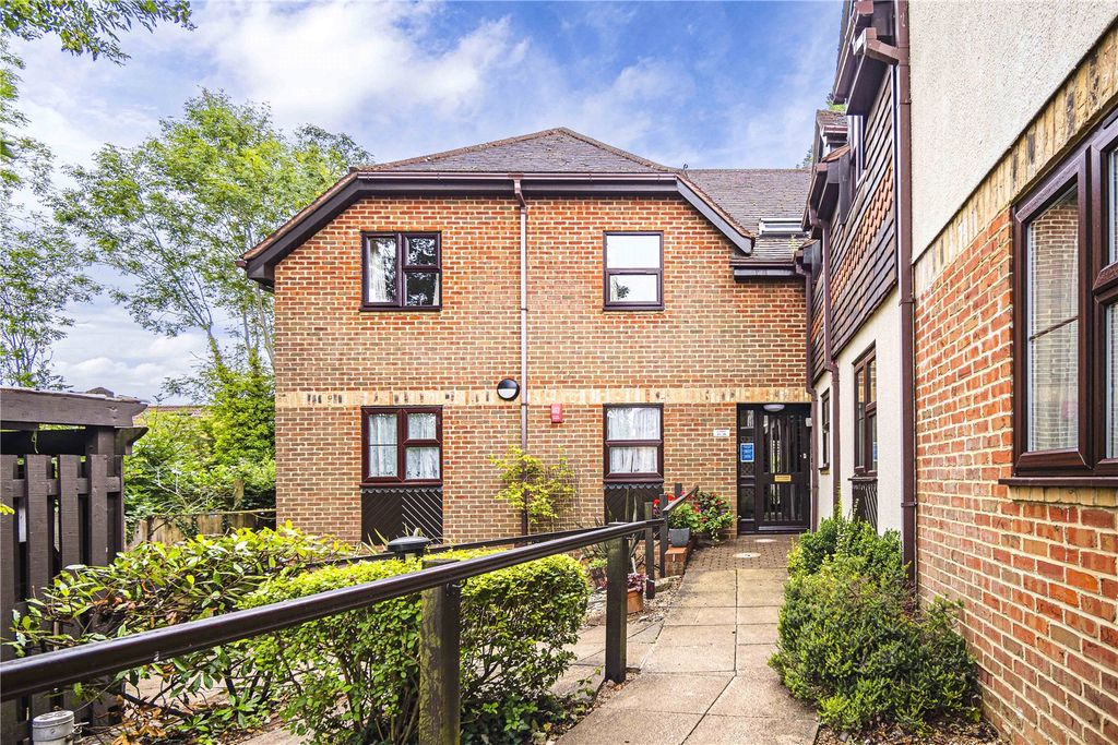 Additional image 12 of 2 bed flat for saleWatling Street, Radlett, Hertfordshire WD7