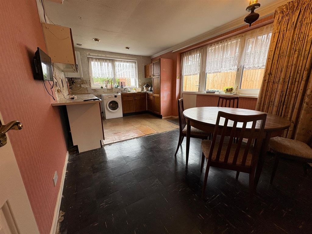 Additional image 5 of 2 bed detached bungalow for saleThe Brucks, Wateringbury, Maidstone ME18