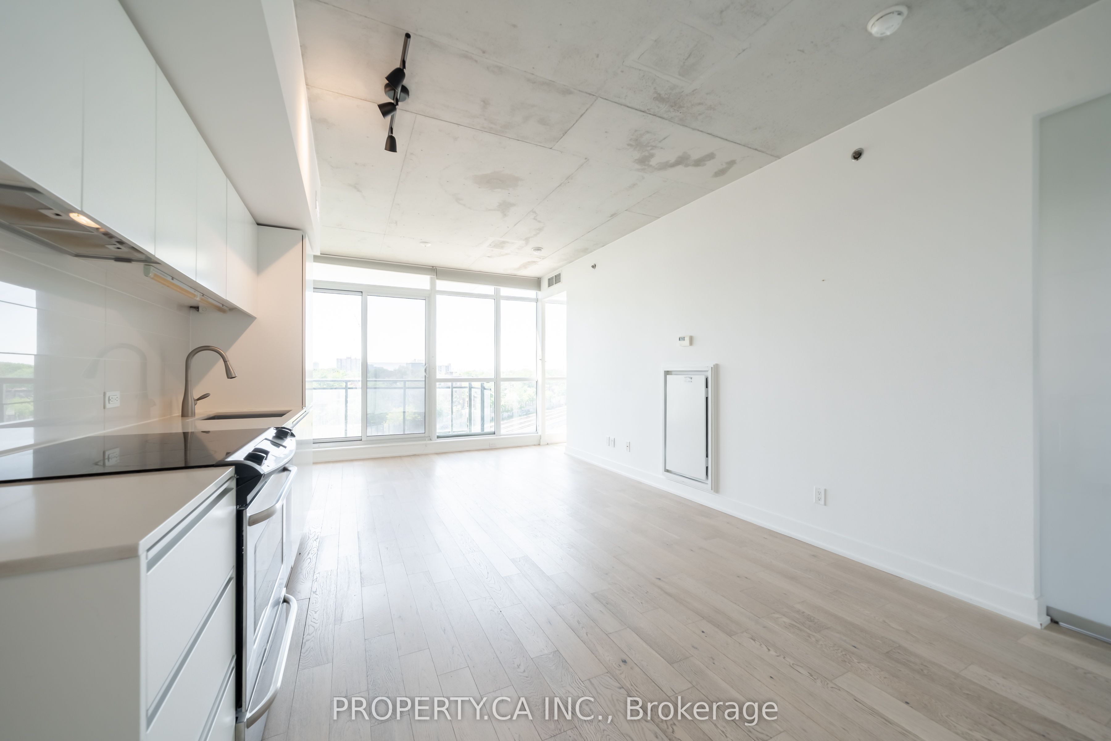 Additional image 2 of 711-20 Minowan Miikan Lane, Toronto, ON, M6J 0E5