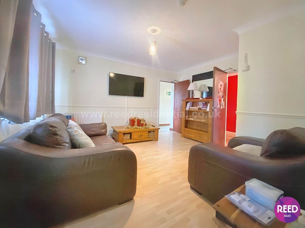 Additional image 31 of 10 bed detached house for saleDorset Gardens, Rochford SS4