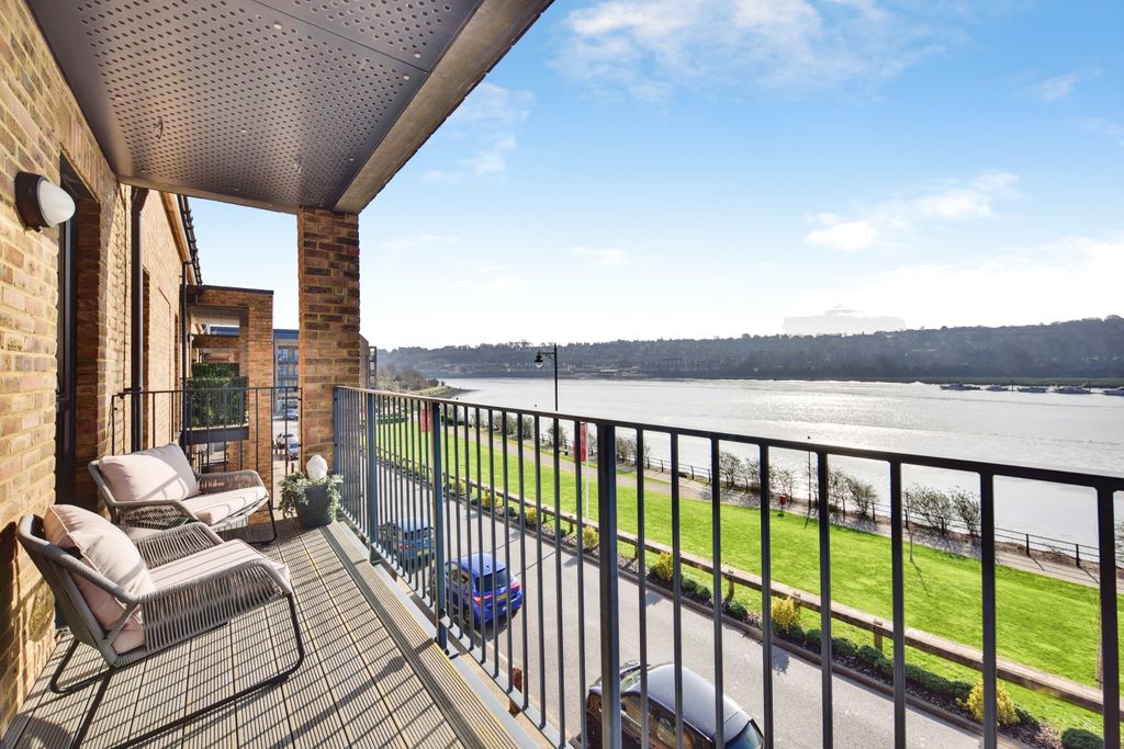 Additional image 2 of 2 bed flat for sale1 Knights Templar Way, Rochester ME2