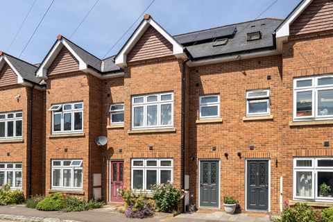 Brighton Road, Banister Park, Southampton, Hampshire SO15